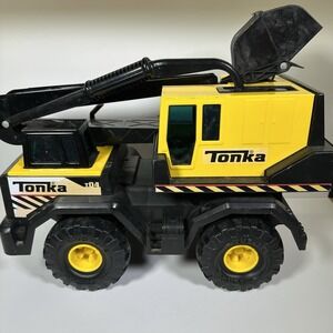 Tonka Steel Classics Crane Truck T04 2012 Yellow Construction Toy Funrise Modern